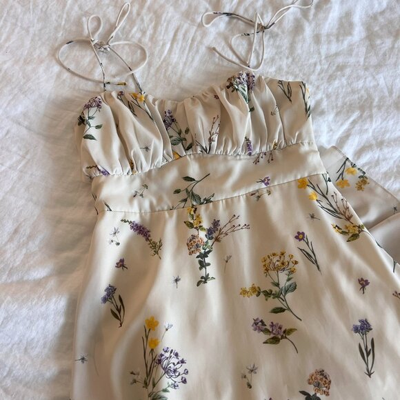 Butter Yellow Monaco Dress in Botanical Floral - Picture 5 of 5